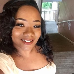 Meet your Posher, Whitney